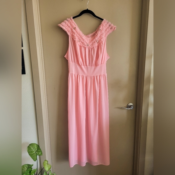 Vintage Pandora Lingerie Pink Nightgown - Picture 5 of 8